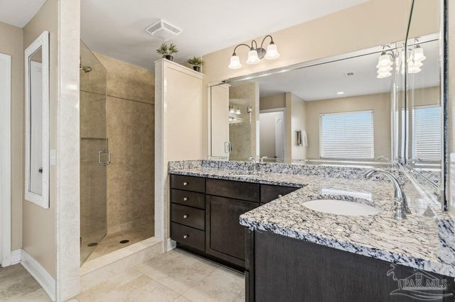 5468 Madelines Way, Pace, FL 32571