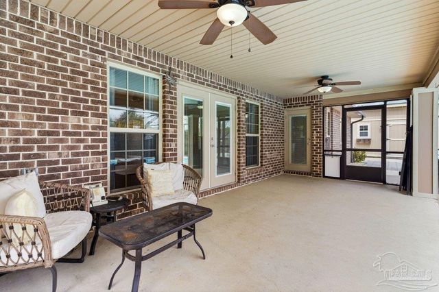 5468 Madelines Way, Pace, FL 32571