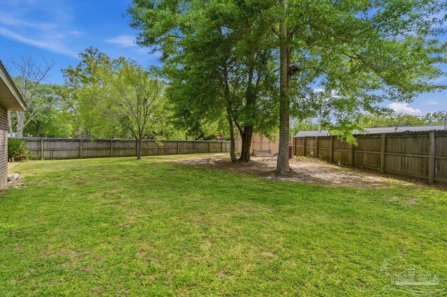 5468 Madelines Way, Pace, FL 32571