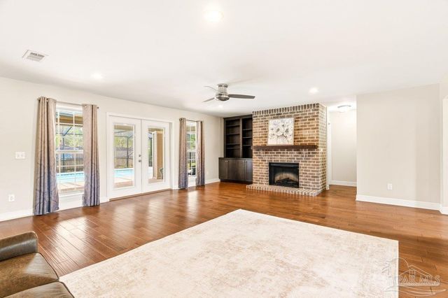 5468 Madelines Way, Pace, FL 32571