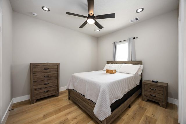 2409 Dolly Wright Street B, Houston, TX 77088