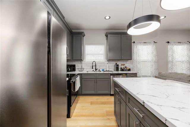 2409 Dolly Wright Street B, Houston, TX 77088