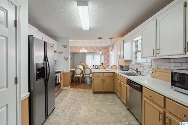7922 WYNWOOD LANE, Helena, AL 35080