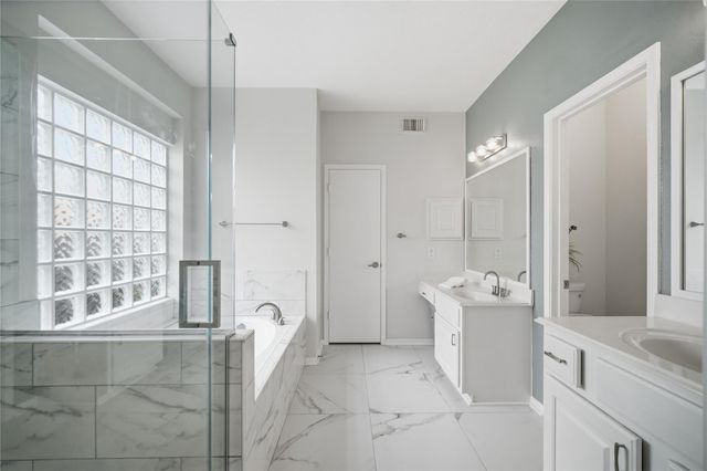 9611 Winter Run Drive, Houston, TX 77064