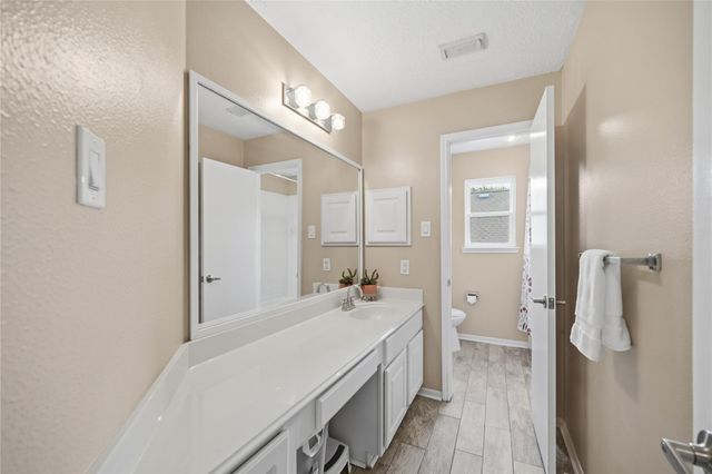 9611 Winter Run Drive, Houston, TX 77064