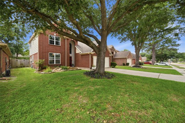 9611 Winter Run Drive, Houston, TX 77064