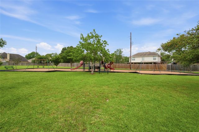 9611 Winter Run Drive, Houston, TX 77064