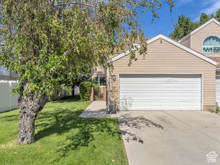 5114 S CENTRAL PARK DR, Taylorsville, UT 84129