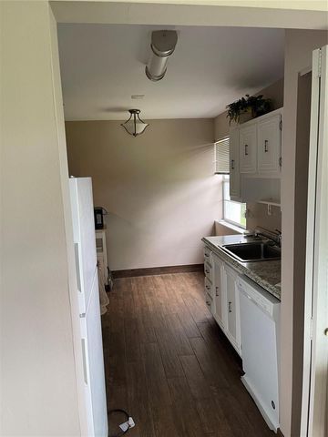 8205 NW 61st Street B-208, Tamarac, FL 33321