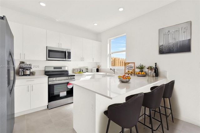 16274 SW 292nd St, Homestead, FL 33033