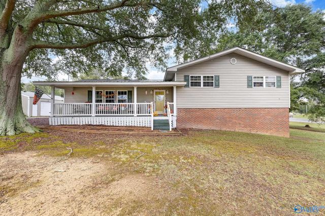 305 Alexander Drive, Boaz, AL 35956
