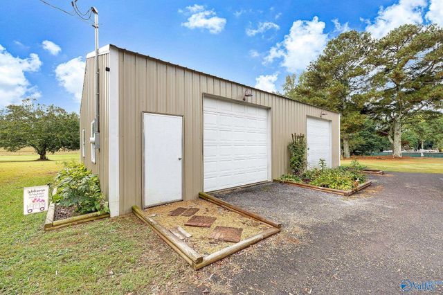 305 Alexander Drive, Boaz, AL 35956