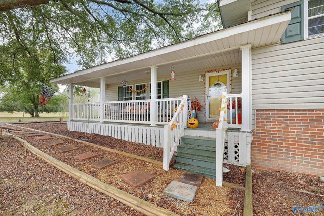 305 Alexander Drive, Boaz, AL 35956