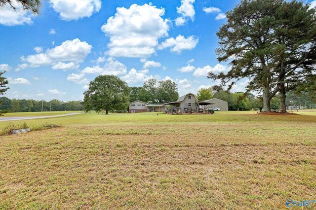 305 Alexander Drive, Boaz, AL 35956