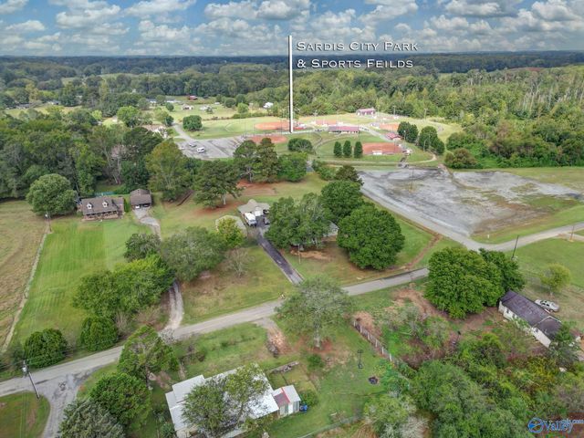 305 Alexander Drive, Boaz, AL 35956