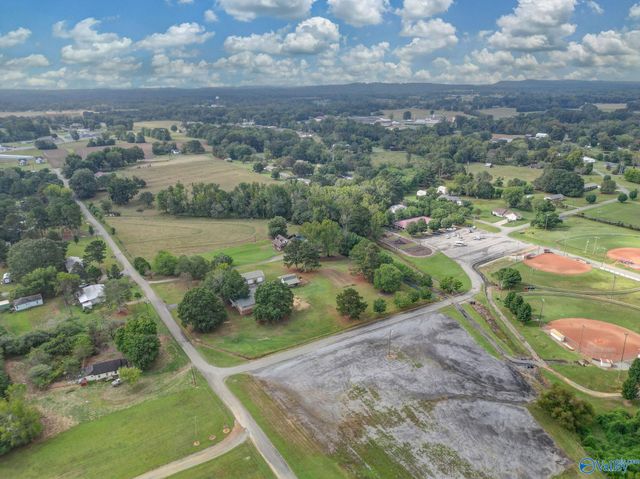 305 Alexander Drive, Boaz, AL 35956