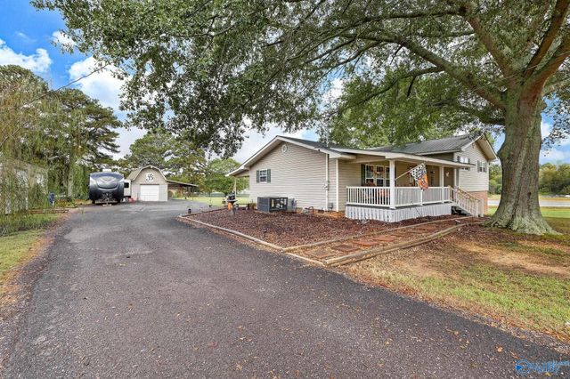 305 Alexander Drive, Boaz, AL 35956