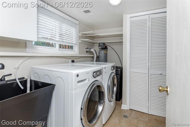 5410 Edgar Road, Clarkston, MI 48346
