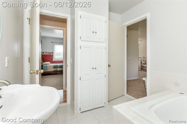 5410 Edgar Road, Clarkston, MI 48346
