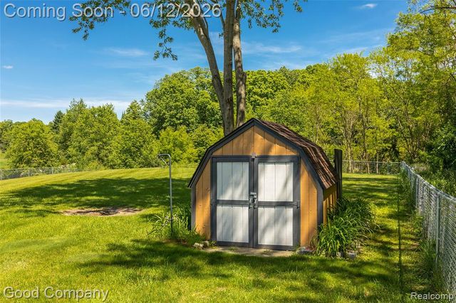 5410 Edgar Road, Clarkston, MI 48346