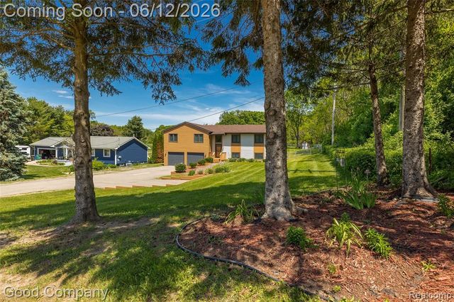 5410 Edgar Road, Clarkston, MI 48346