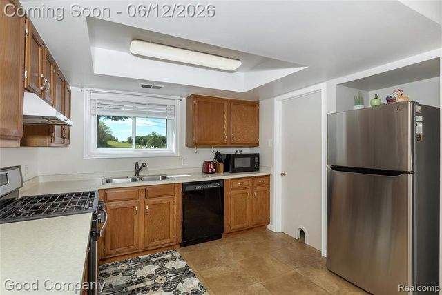 5410 Edgar Road, Clarkston, MI 48346