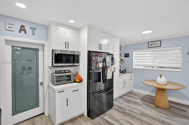 9220 Marine Dr, Cutler Bay, FL 33189