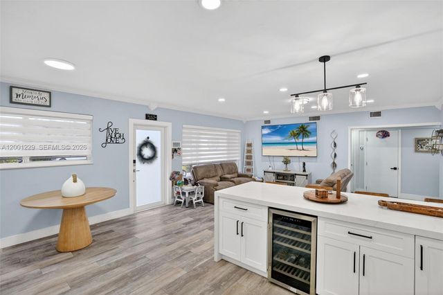 9220 Marine Dr, Cutler Bay, FL 33189