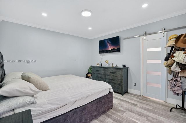 9220 Marine Dr, Cutler Bay, FL 33189