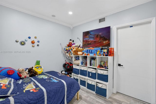 9220 Marine Dr, Cutler Bay, FL 33189