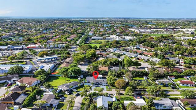 9220 Marine Dr, Cutler Bay, FL 33189