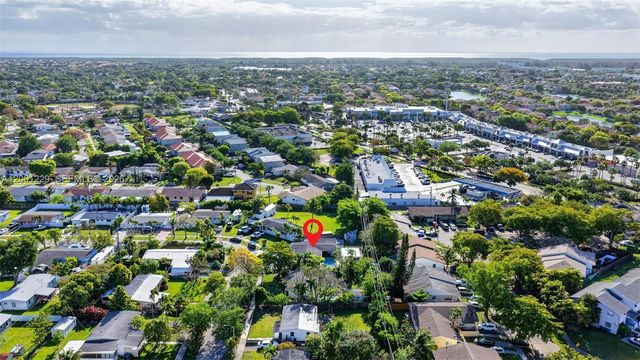 9220 Marine Dr, Cutler Bay, FL 33189