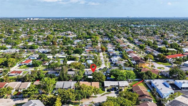 9220 Marine Dr, Cutler Bay, FL 33189