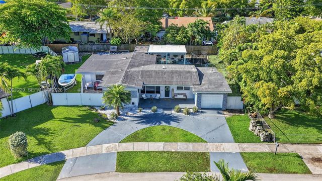 9220 Marine Dr, Cutler Bay, FL 33189