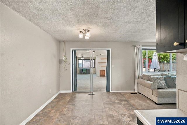 351 NE Plymouth Cir, Corvallis, OR 97330