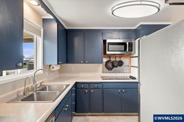 351 NE Plymouth Cir, Corvallis, OR 97330