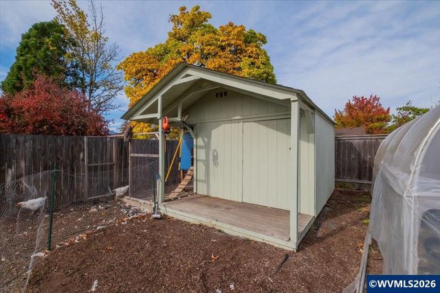 351 NE Plymouth Cir, Corvallis, OR 97330