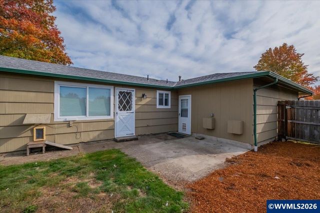 351 NE Plymouth Cir, Corvallis, OR 97330