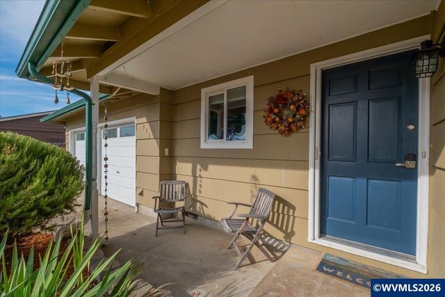 351 NE Plymouth Cir, Corvallis, OR 97330