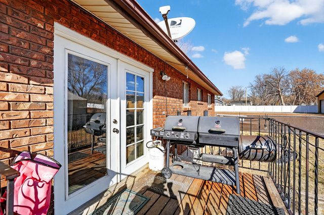 911 S 1500 E, Clearfield, UT 84015