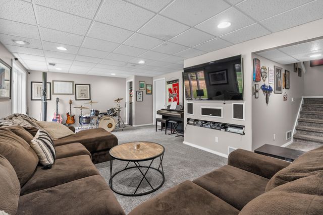 8475 Valleywood Lane, Portage City, MI 49024