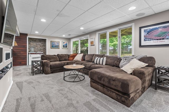 8475 Valleywood Lane, Portage City, MI 49024