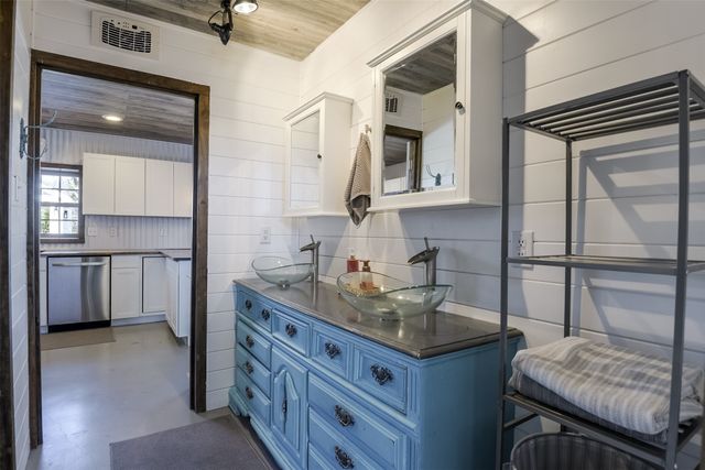 12360 Wagon Bow Drive, Burleson, TX 76028