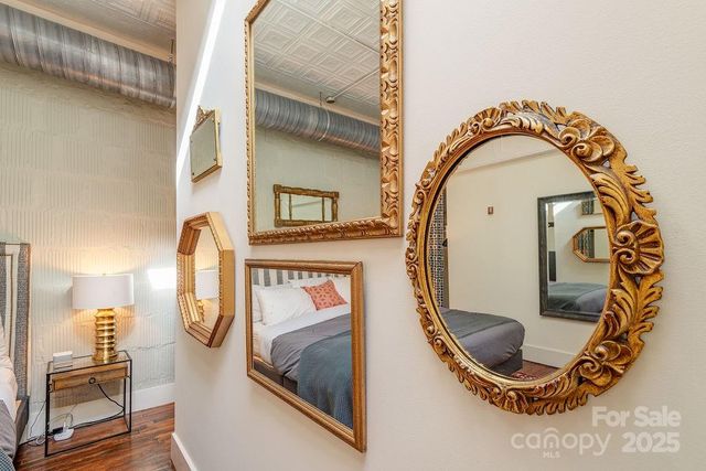 33 Carolina Lane, Asheville, NC 28801