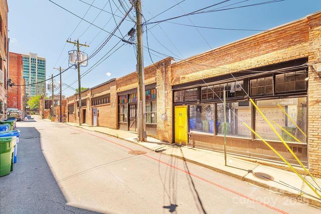 33 Carolina Lane, Asheville, NC 28801