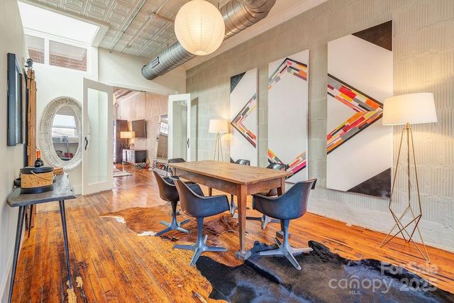 33 Carolina Lane, Asheville, NC 28801