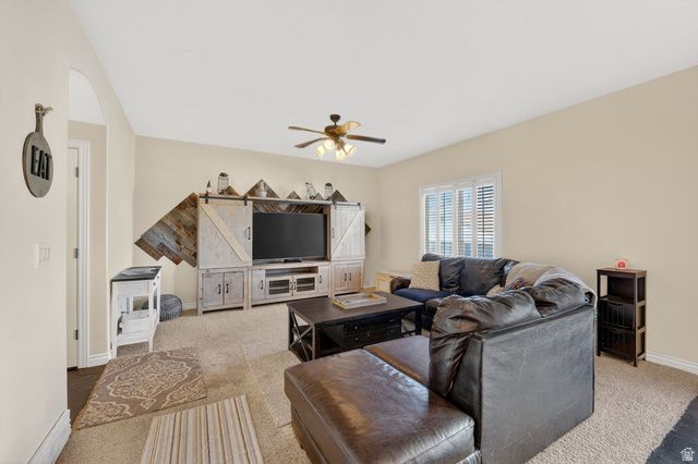 7218 S VIANSA CT, Midvale, UT 84047