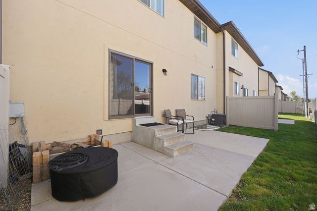 7218 S VIANSA CT, Midvale, UT 84047