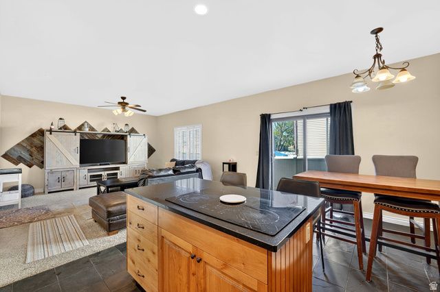 7218 S VIANSA CT, Midvale, UT 84047