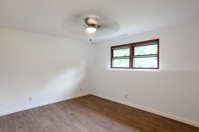 5581 N MAPLE CT, Columbia, MO 65202